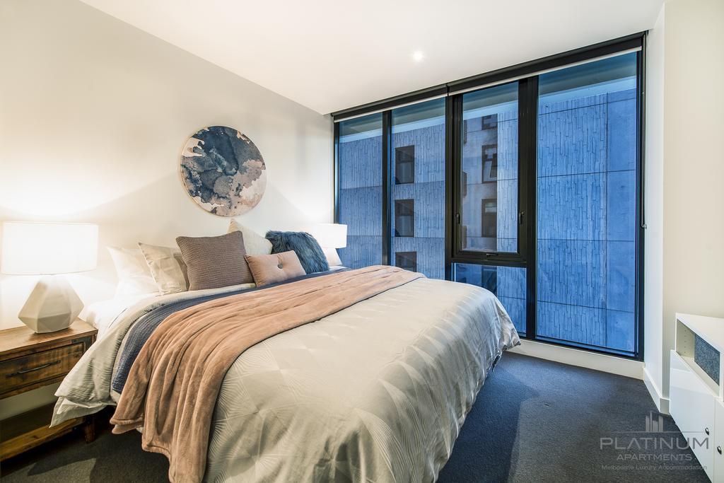 Platinum Apartments On Southbank Melbourne Exterior photo